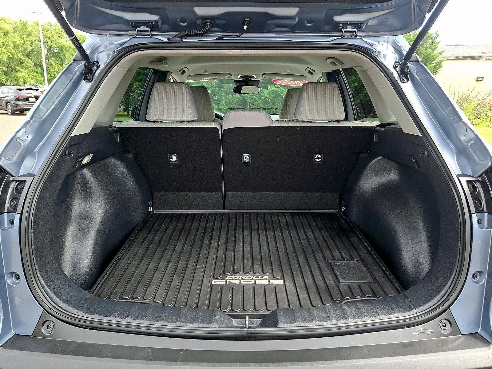 2025 Toyota Corolla Cross LE 4WD (Natl)