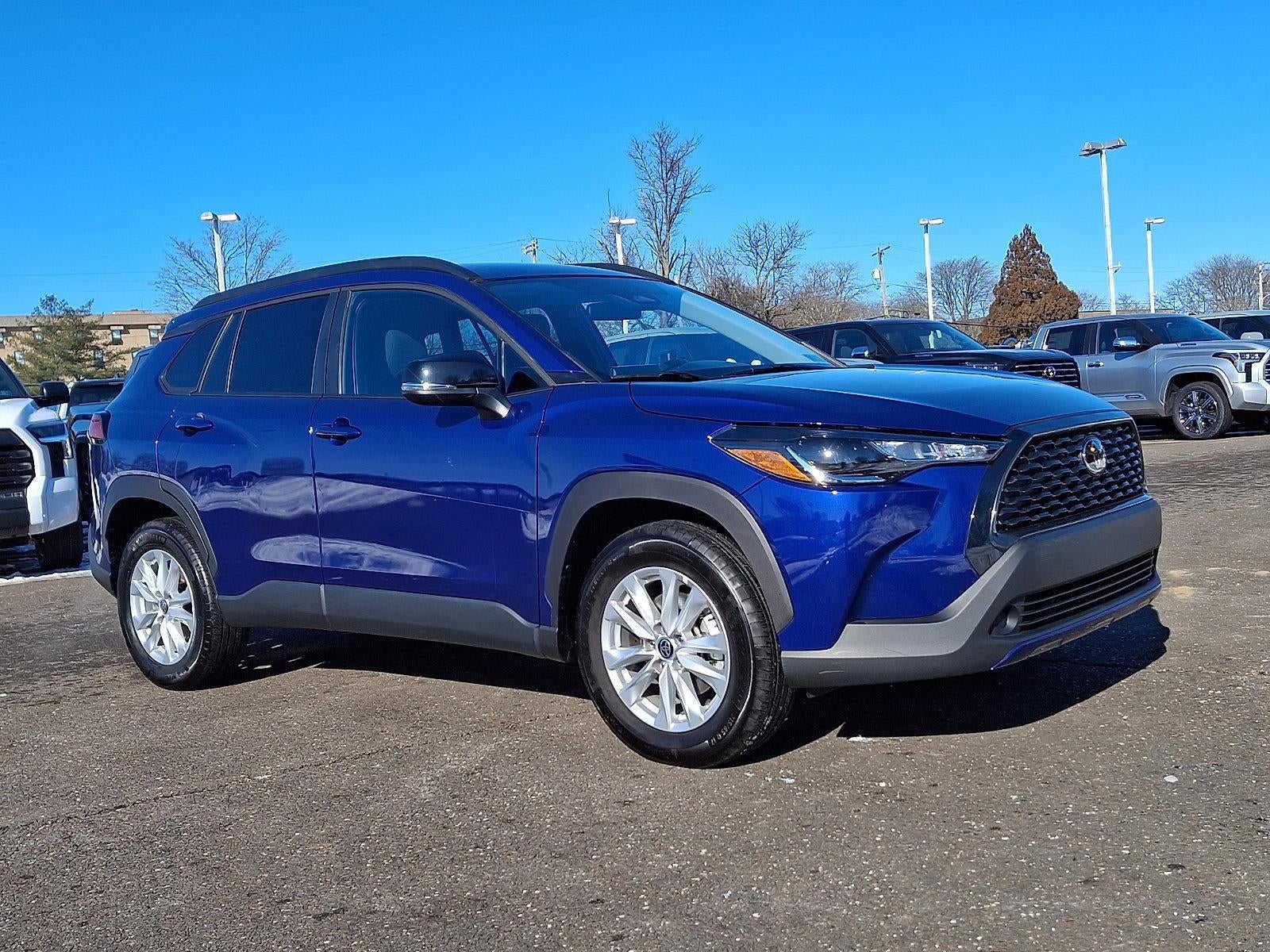 2025 Toyota Corolla Cross LE 4WD (Natl)