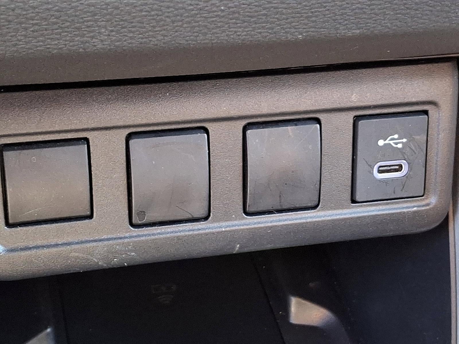 2025 Toyota Corolla Cross LE 4WD (Natl)