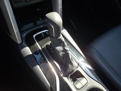 2025 Toyota Corolla Cross XLE 4WD (Natl)