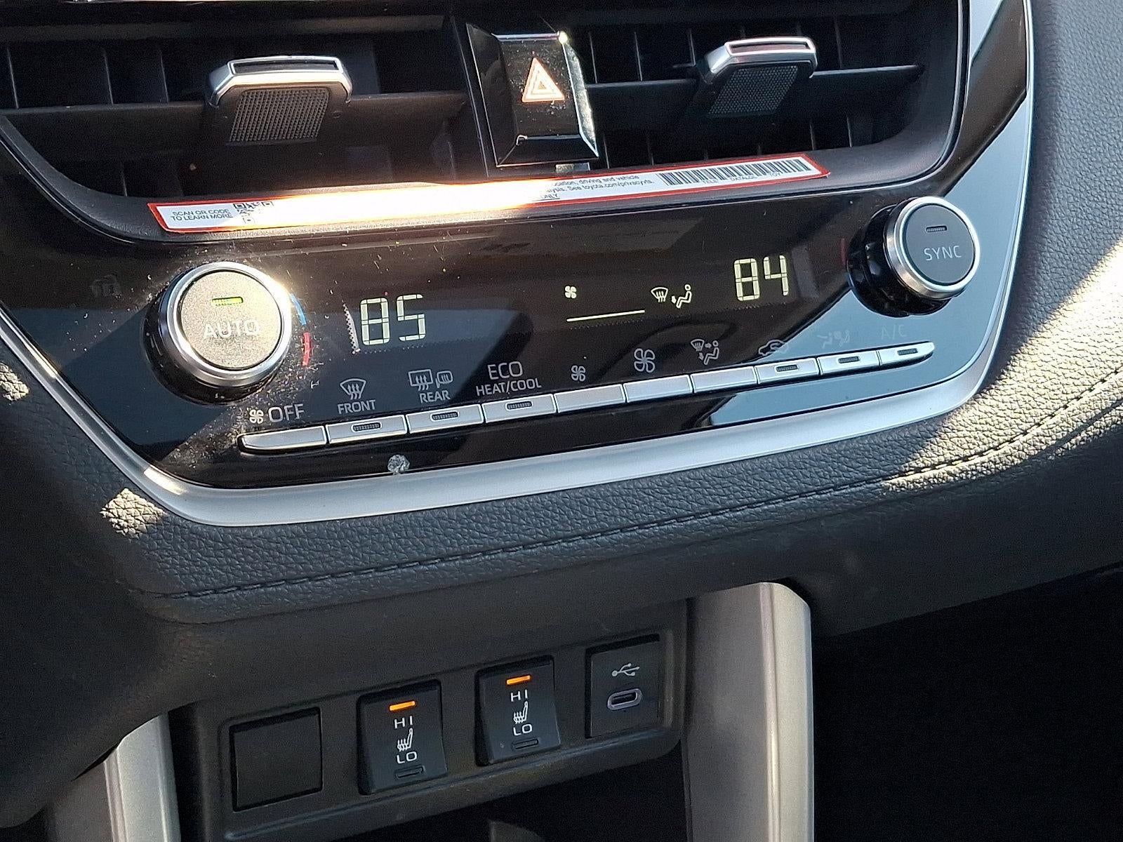 2025 Toyota Corolla Cross XLE 4WD (Natl)