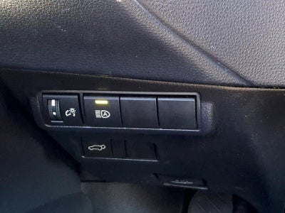 2025 Toyota Corolla Cross XLE 4WD (Natl)