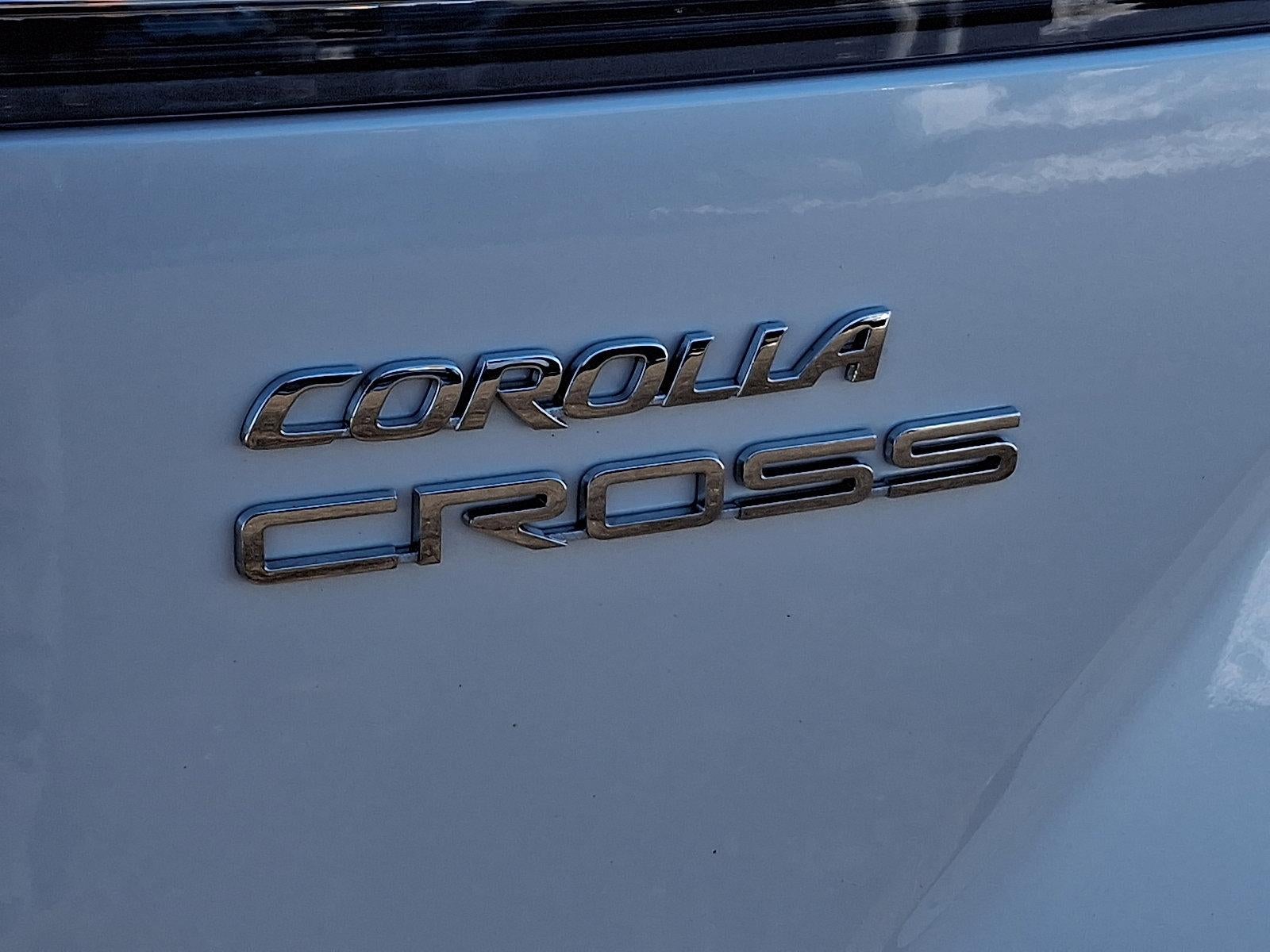 2025 Toyota Corolla Cross XLE 4WD (Natl)