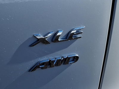 2025 Toyota Corolla Cross XLE 4WD (Natl)