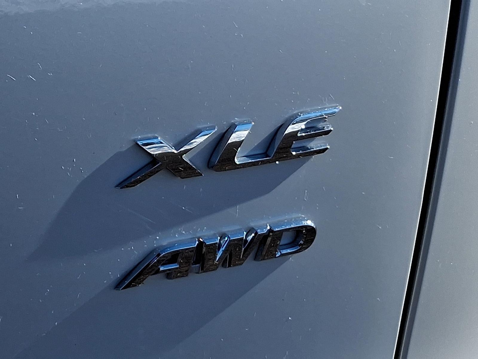 2025 Toyota Corolla Cross XLE 4WD (Natl)