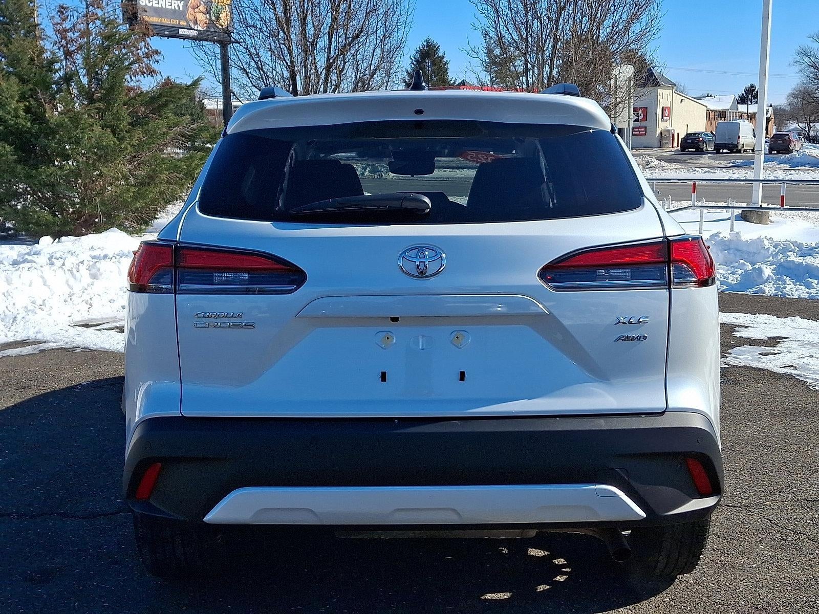 2025 Toyota Corolla Cross XLE 4WD (Natl)