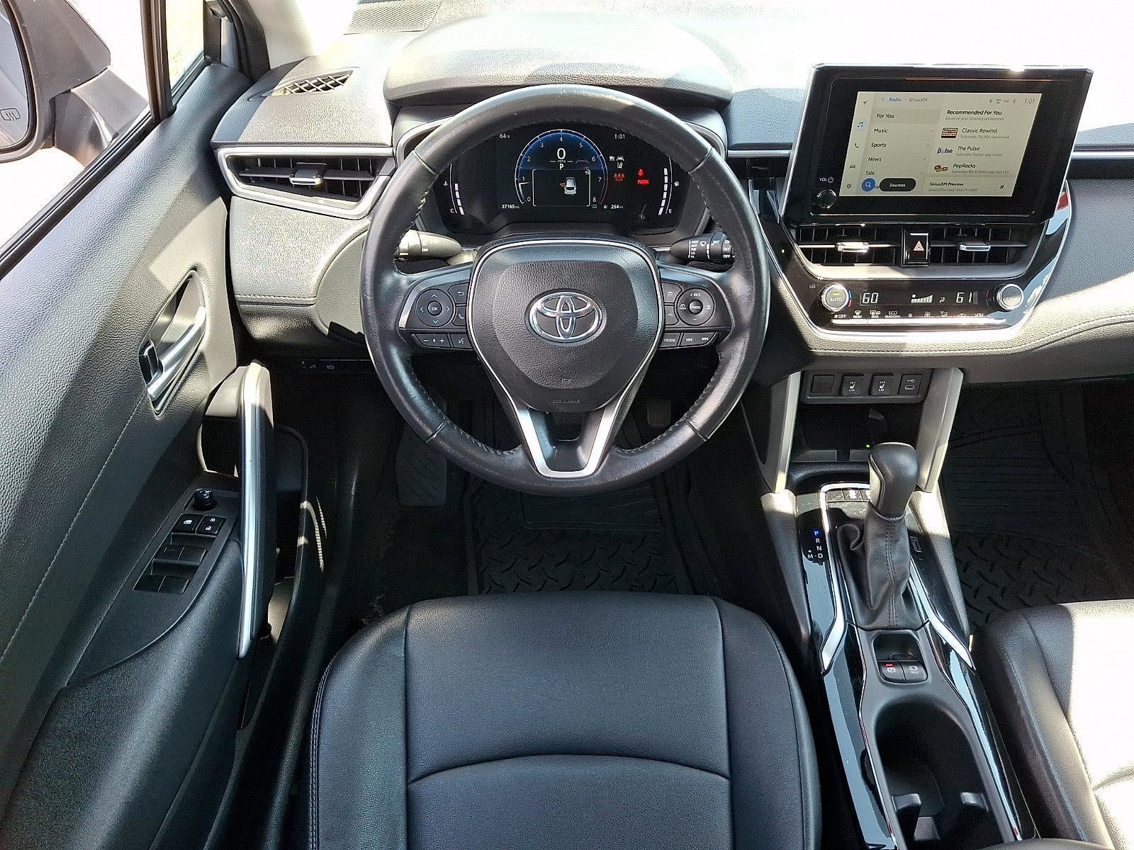 2024 Toyota Corolla Cross XLE 4WD (Natl)