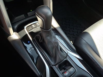 2024 Toyota Corolla Cross XLE 4WD (Natl)