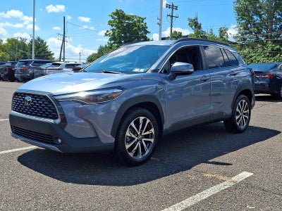 2024 Toyota Corolla Cross XLE 4WD (Natl)