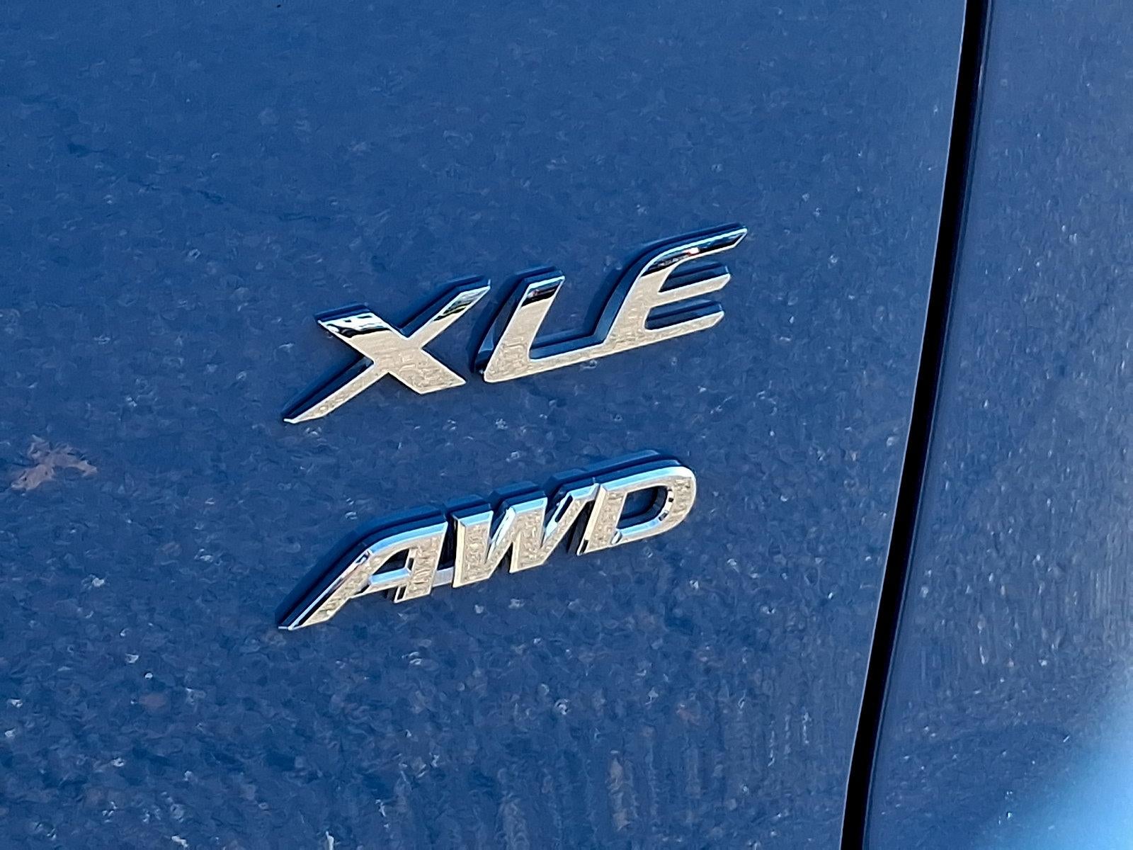 2026 Toyota Corolla Cross XLE 4WD (Natl)