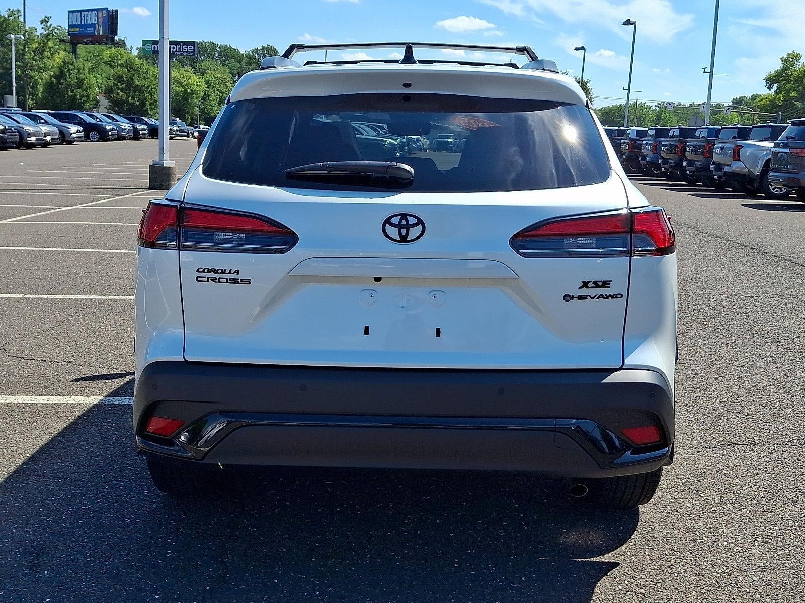 2025 Toyota Corolla Cross Hybrid XSE 4WD (Natl)