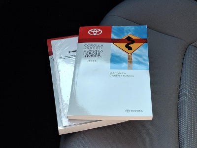 2025 Toyota Corolla Cross Hybrid S 4WD (Natl)
