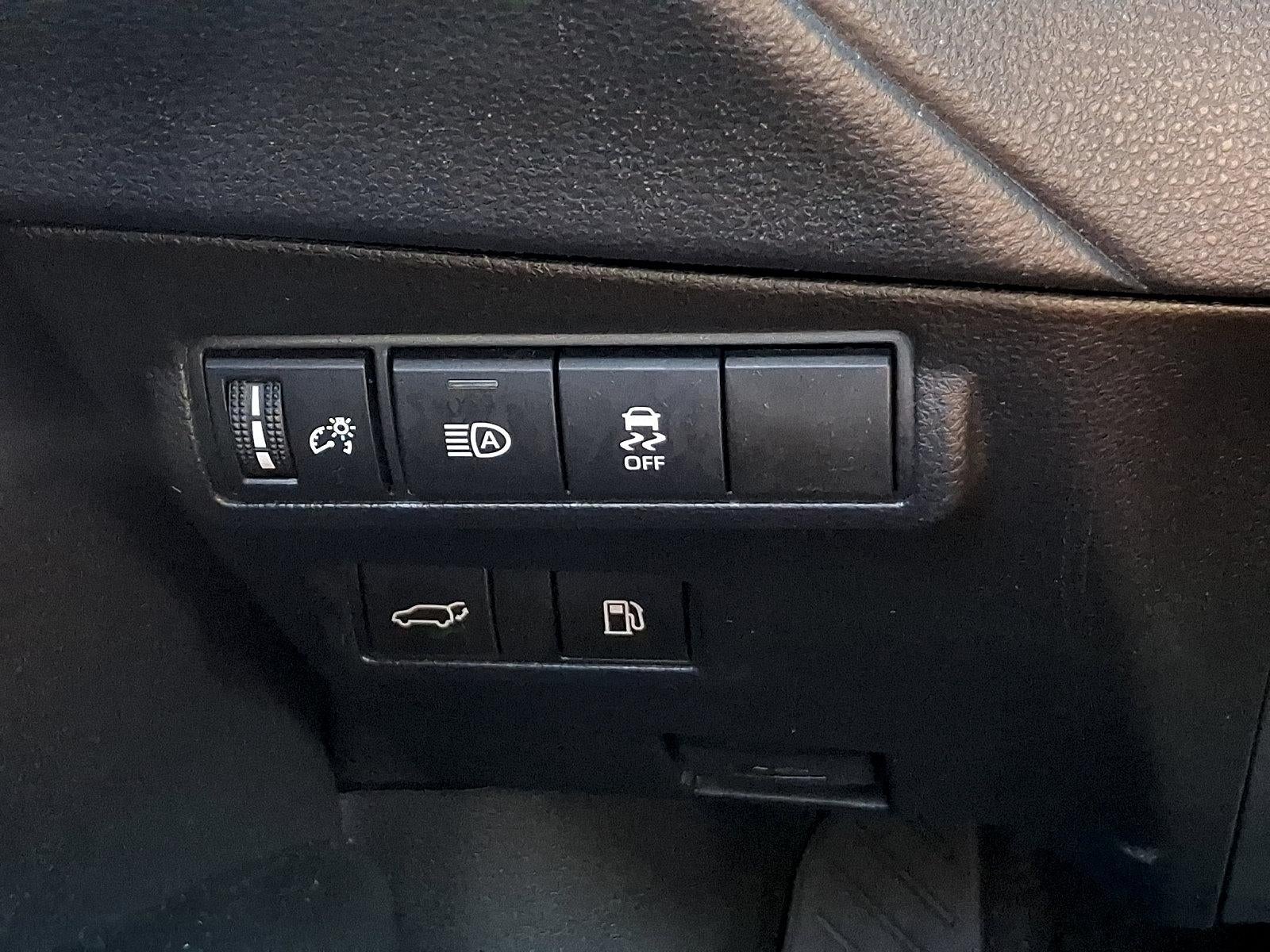 2025 Toyota Corolla Cross Hybrid XSE 4WD (Natl)
