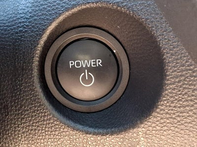 2025 Toyota Corolla Cross Hybrid XSE 4WD (Natl)