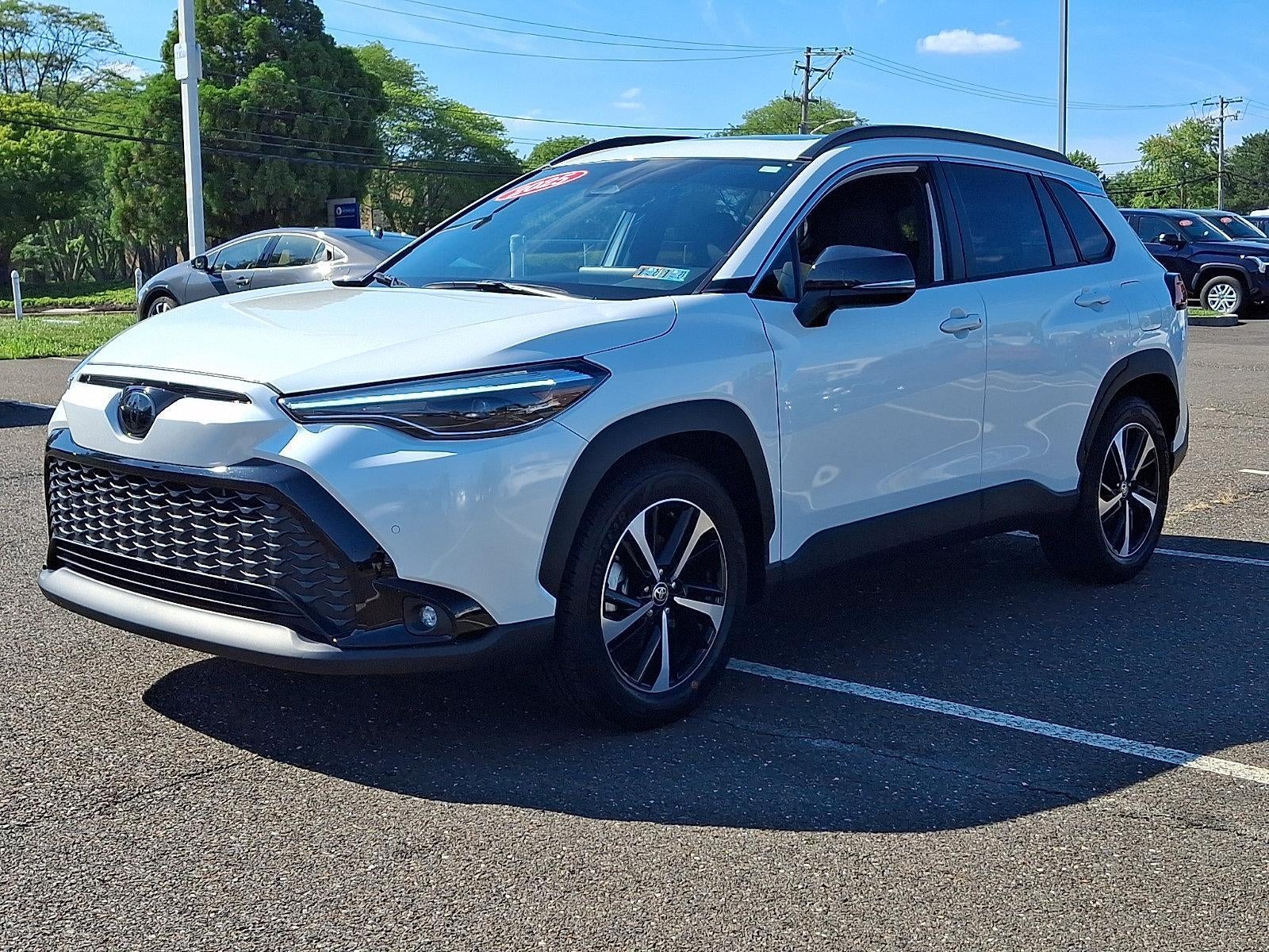 2025 Toyota Corolla Cross Hybrid XSE 4WD (Natl)