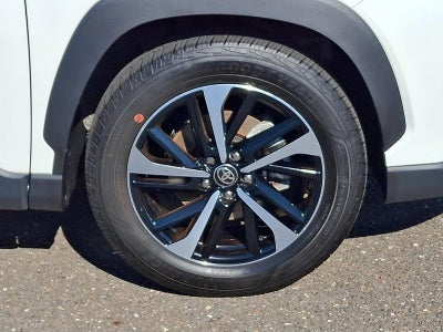 2025 Toyota Corolla Cross Hybrid XSE 4WD (Natl)