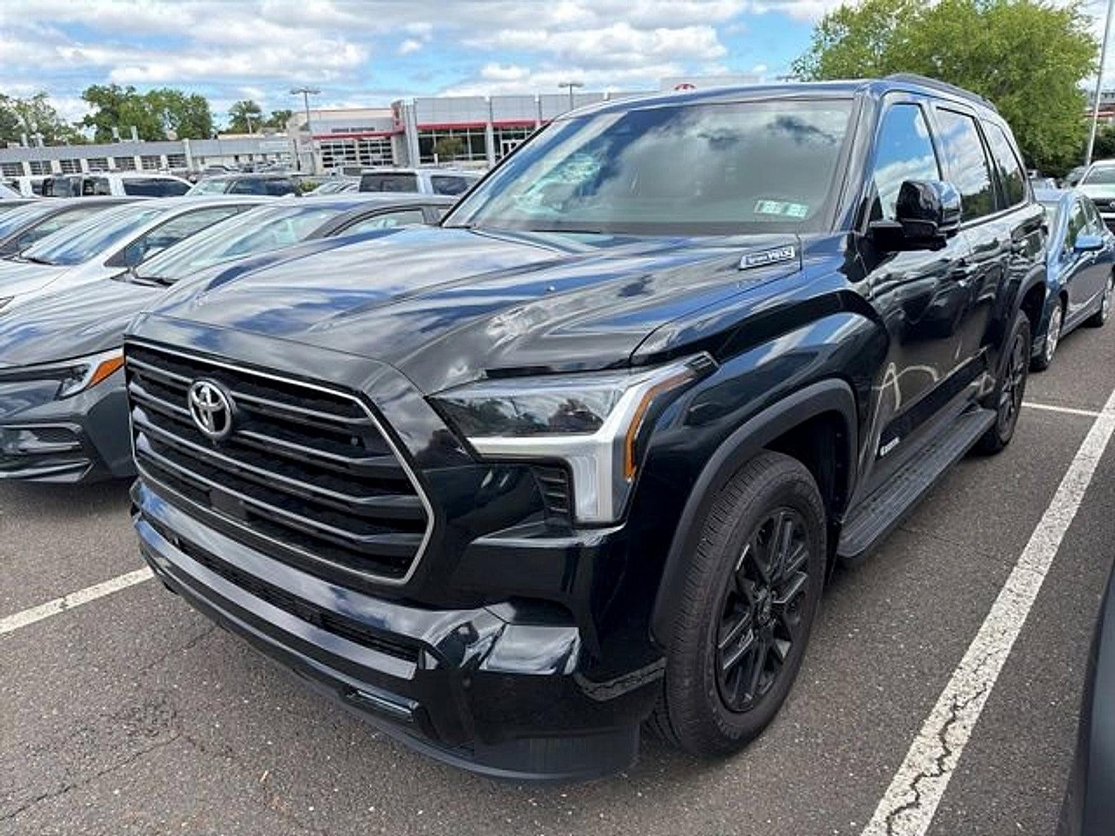 2026 Toyota Sequoia Limited 4WD (SE)