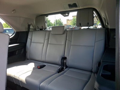 2023 Toyota Sequoia SR5 4WD (Natl)