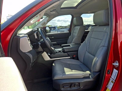 2023 Toyota Sequoia SR5 4WD (Natl)