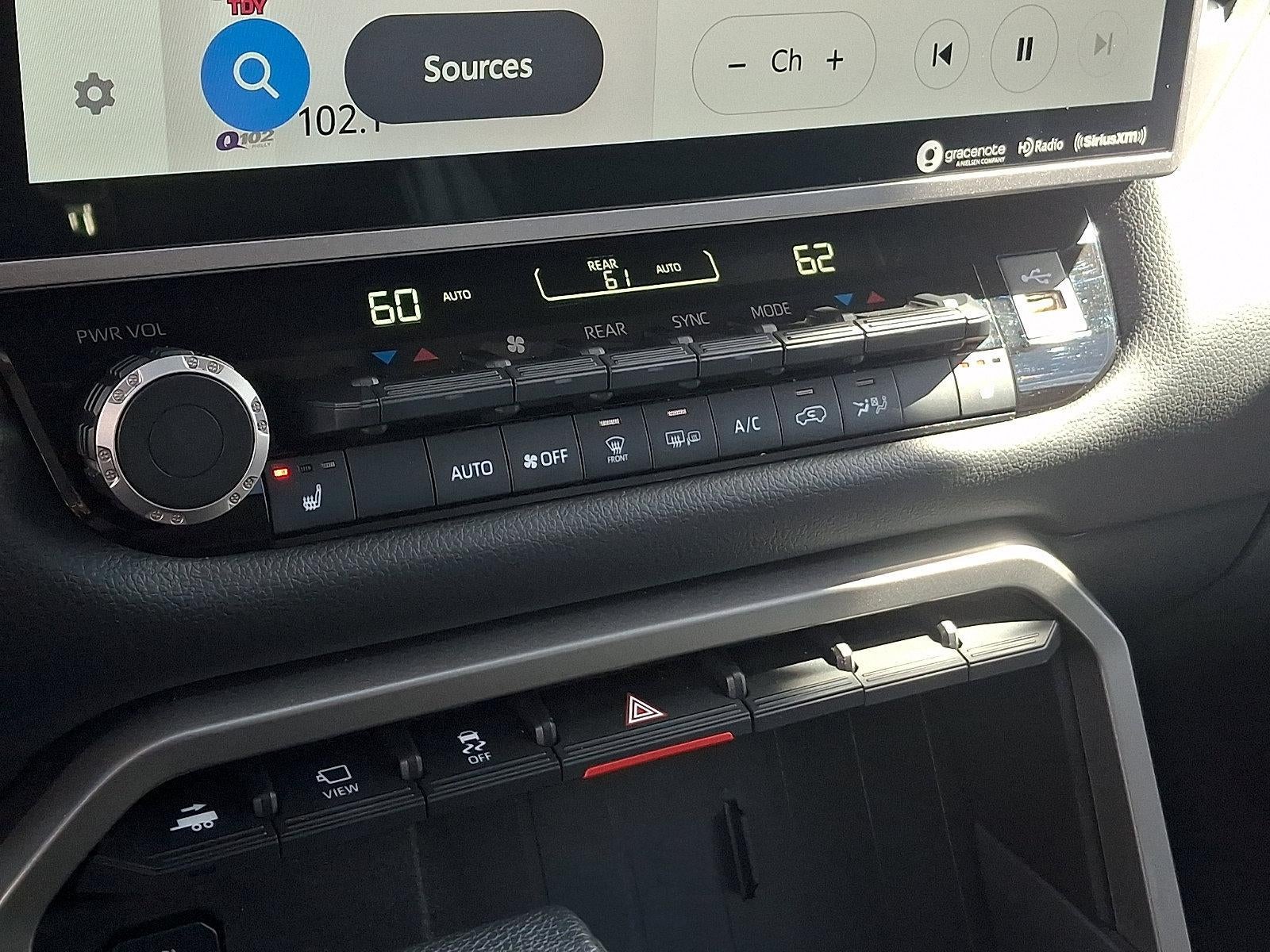 2023 Toyota Sequoia SR5 4WD (Natl)