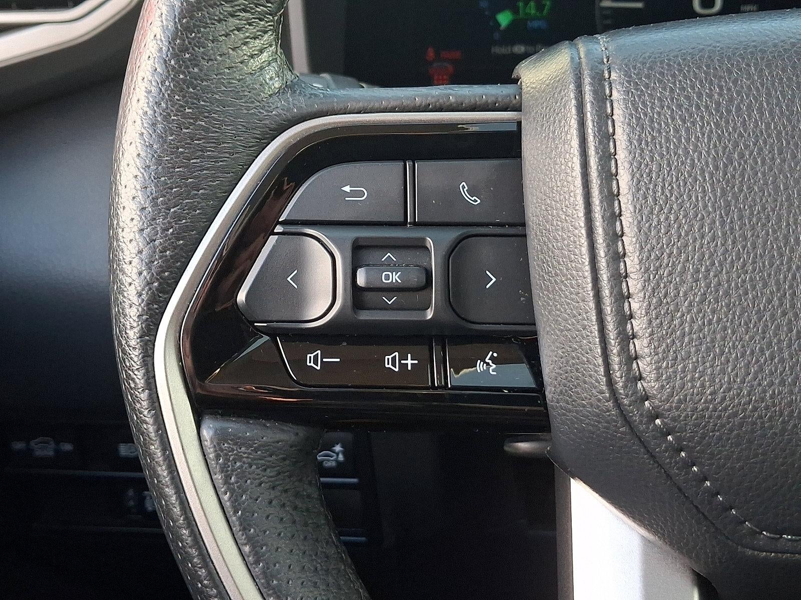 2023 Toyota Sequoia SR5 4WD (Natl)