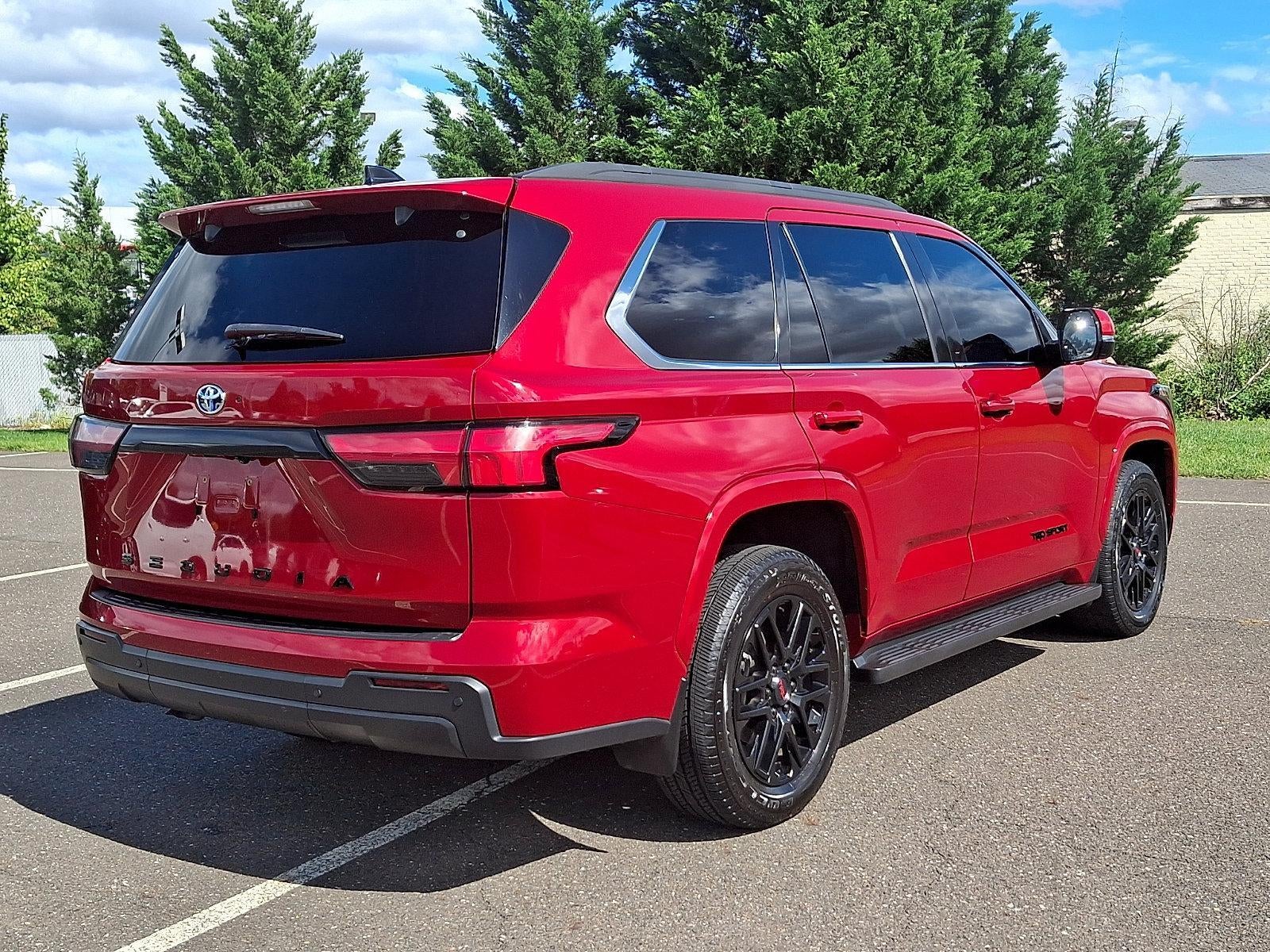 2023 Toyota Sequoia SR5 4WD (Natl)
