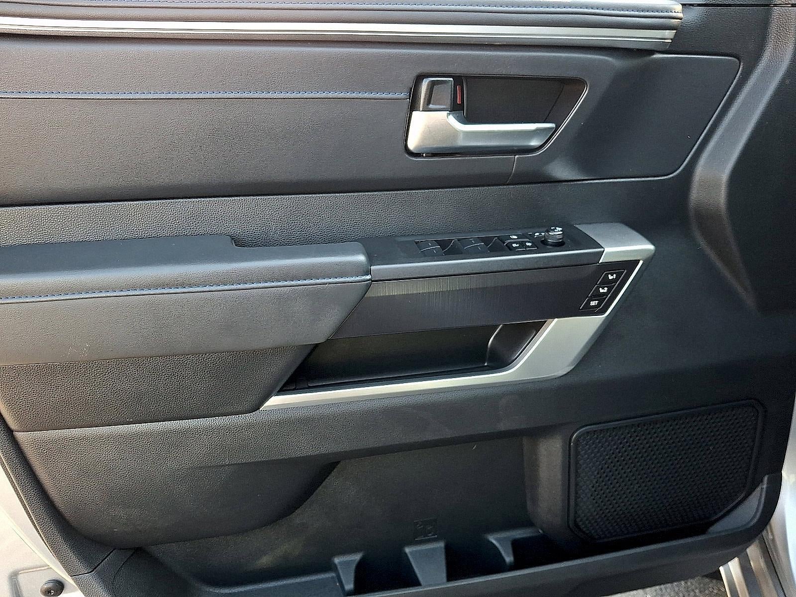 2023 Toyota Sequoia Platinum 4WD (Natl)