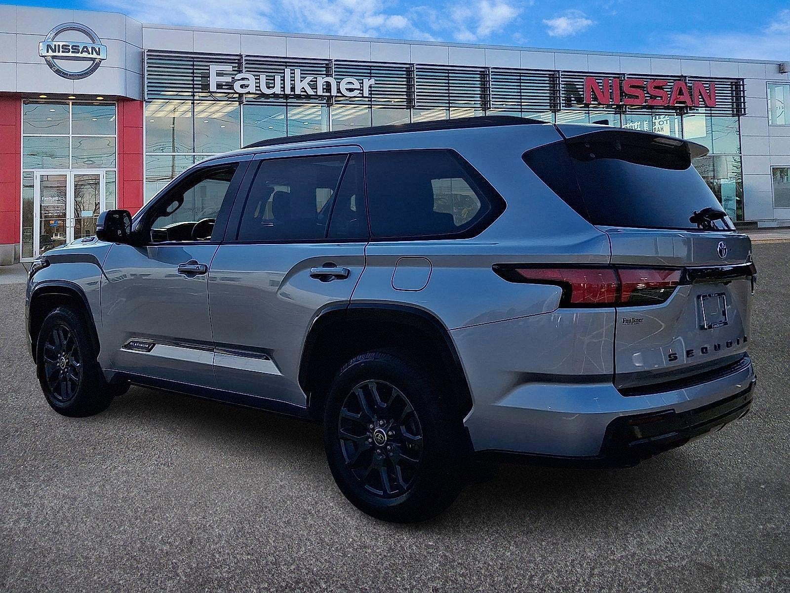 2023 Toyota Sequoia Platinum 4WD (Natl)