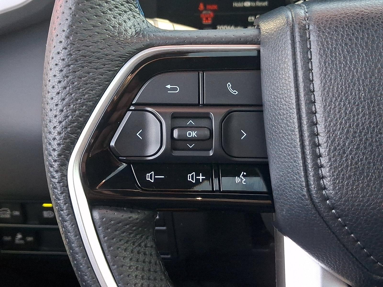 2023 Toyota Sequoia Platinum 4WD (Natl)