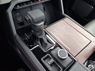 2025 Toyota Sequoia Capstone 4WD (Natl)
