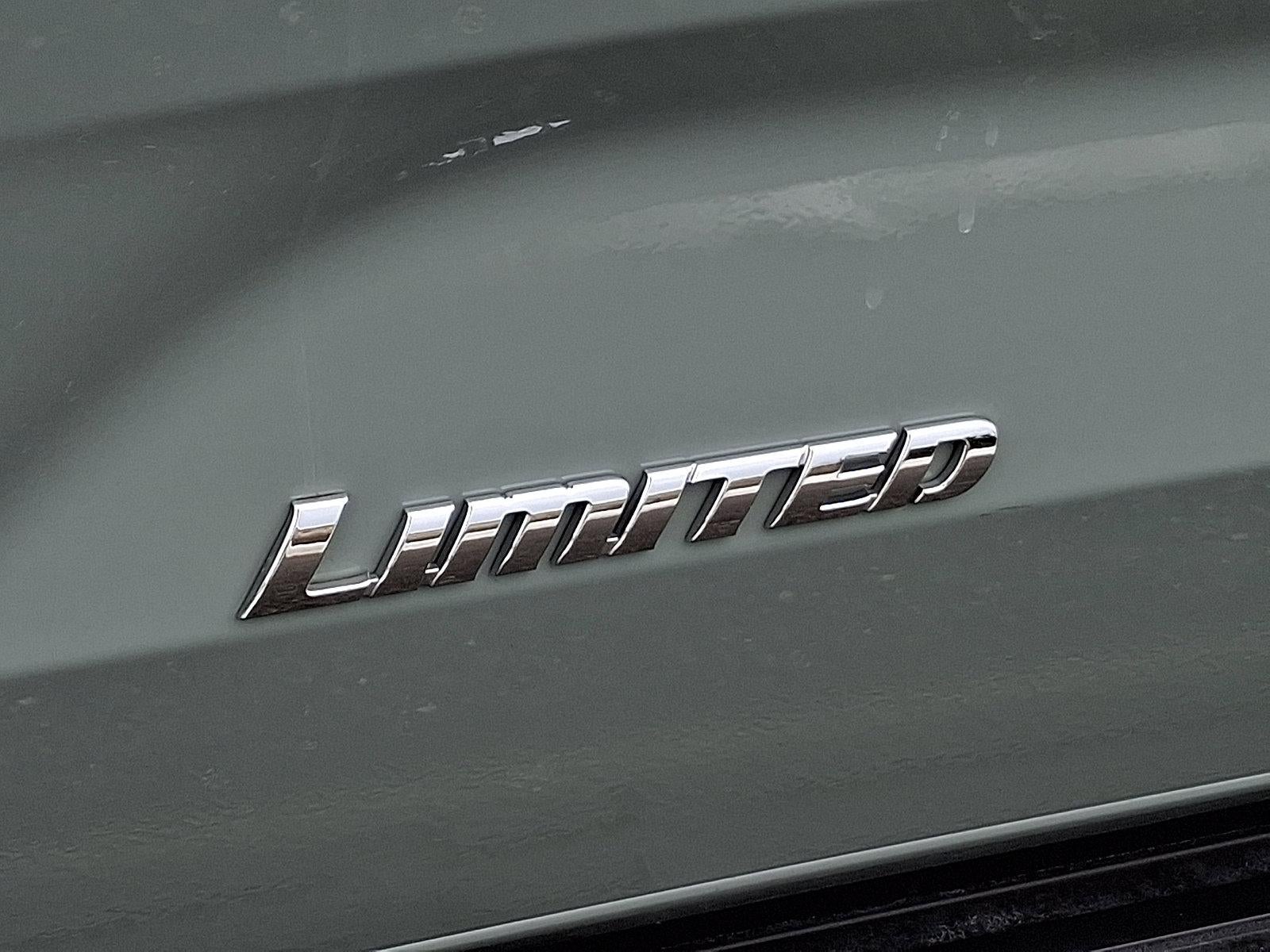 2026 Toyota Sequoia Limited 4WD (SE)