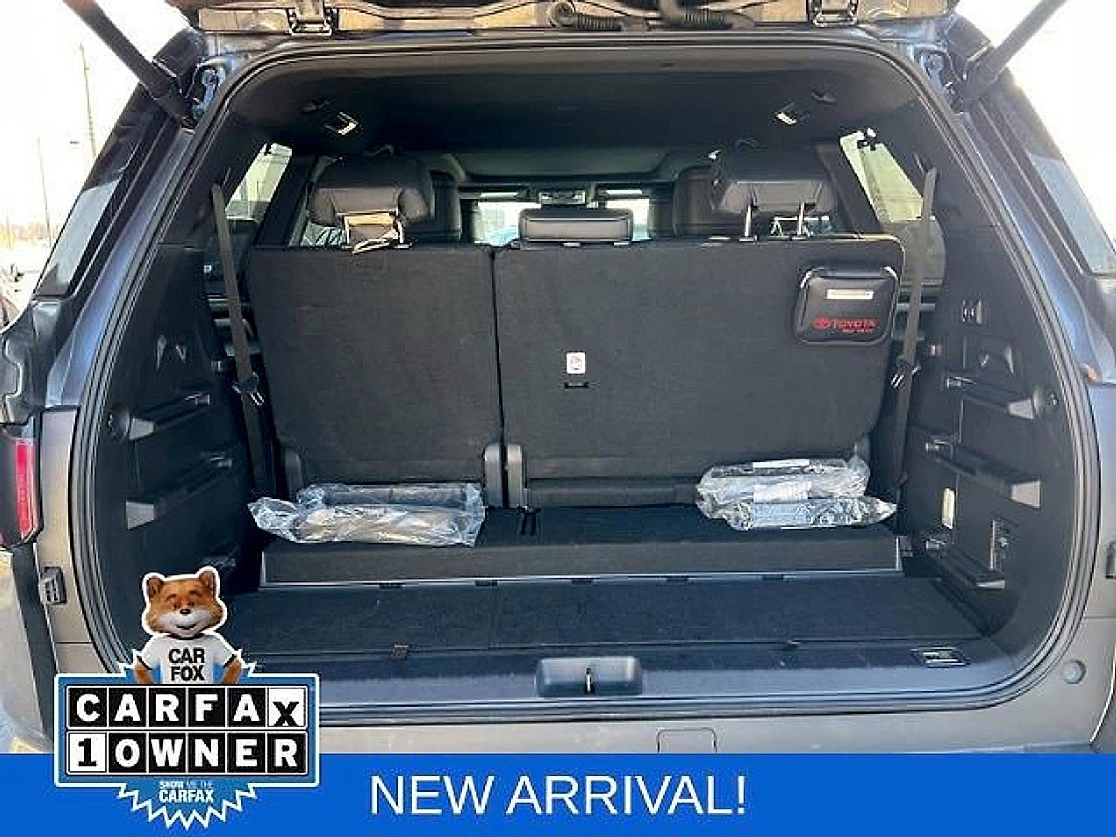 2026 Toyota Sequoia Platinum 4WD (Natl)