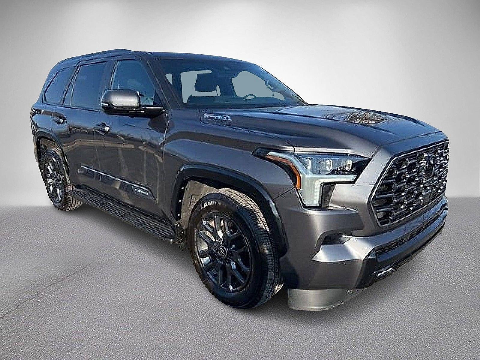 2026 Toyota Sequoia Platinum 4WD (Natl)