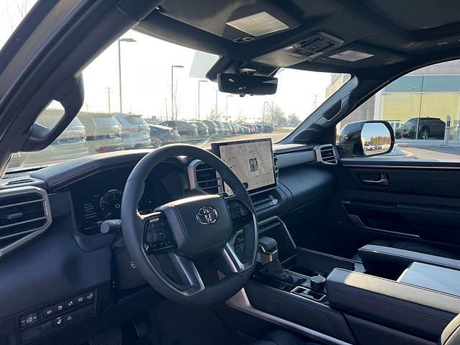 2026 Toyota Sequoia Platinum 4WD (Natl)