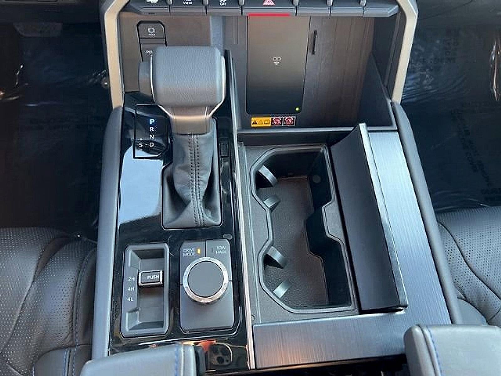 2026 Toyota Sequoia Platinum 4WD (Natl)