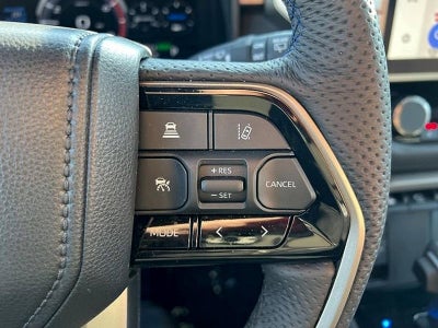 2026 Toyota Sequoia Platinum 4WD (Natl)