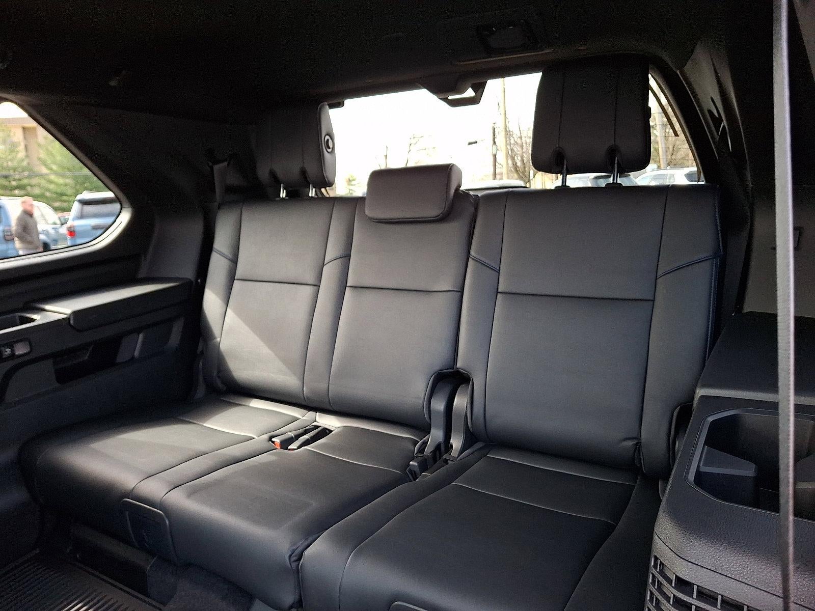 2026 Toyota Sequoia Platinum 4WD (Natl)