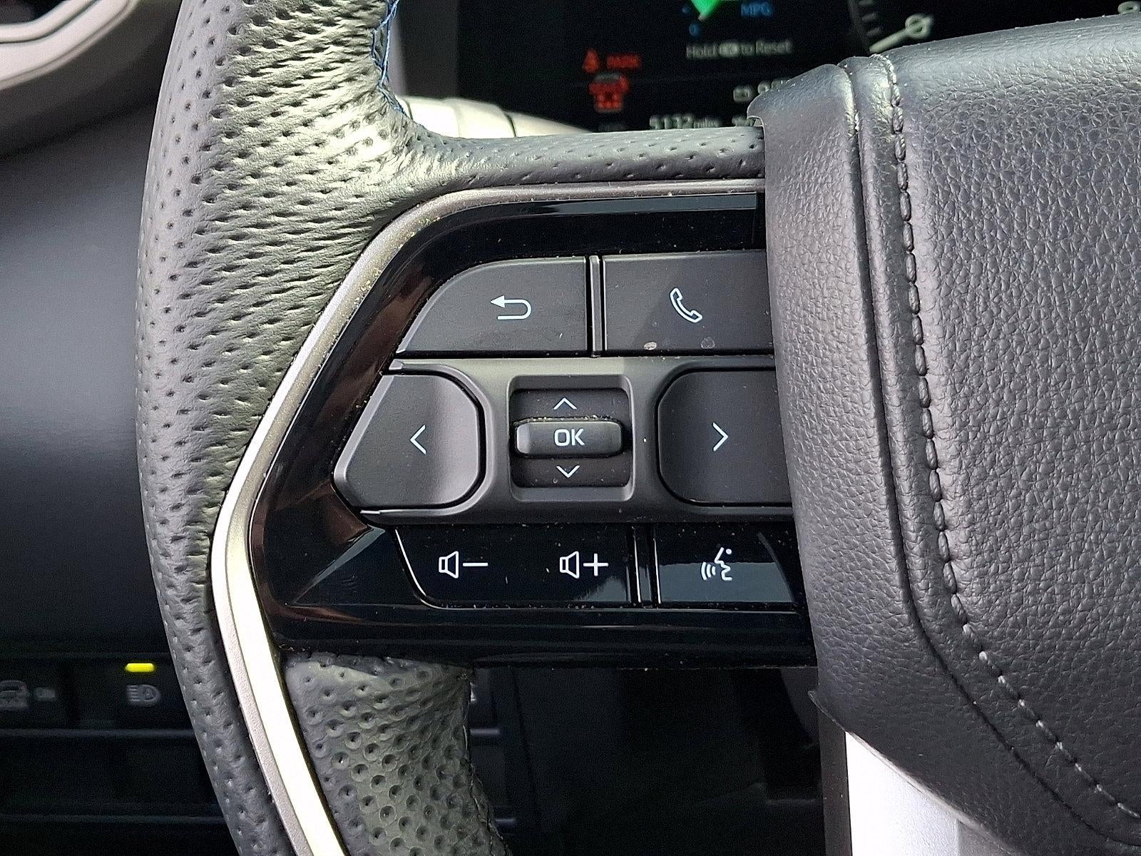 2026 Toyota Sequoia Platinum 4WD (Natl)