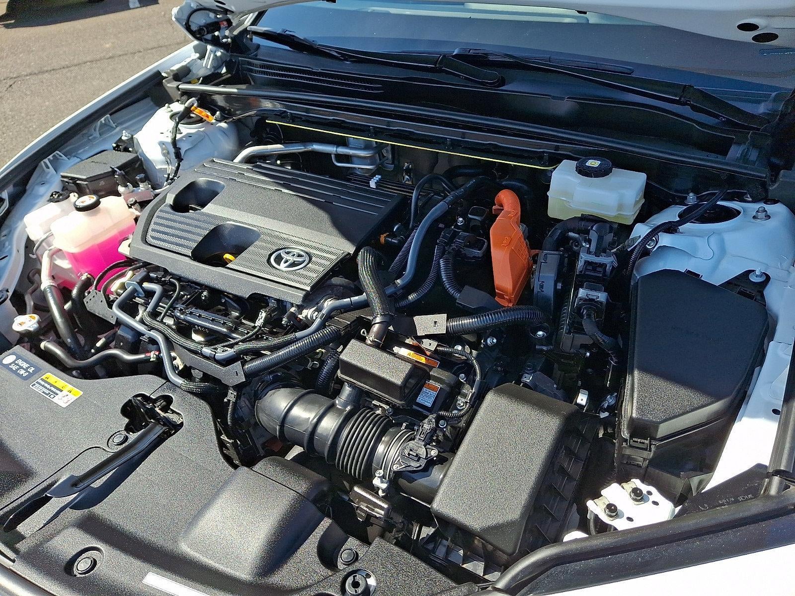 2025 Toyota Crown Signia XLE AWD (Natl)