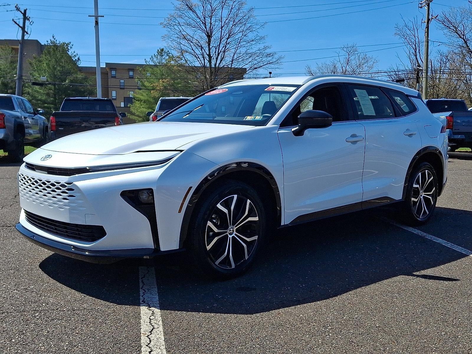 2025 Toyota Crown Signia XLE AWD (Natl)