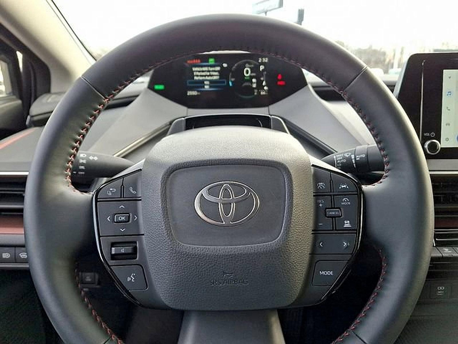 2025 Toyota Prius Plug-In Hybrid SE (Natl)