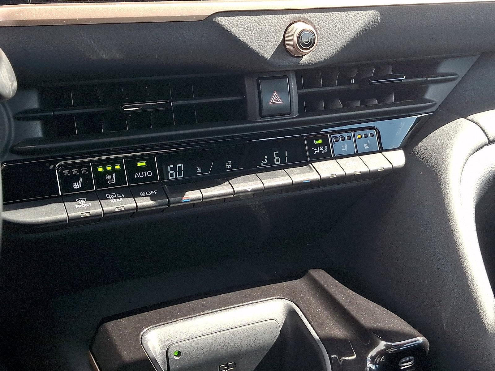 2025 Toyota Crown Platinum AWD (Natl)