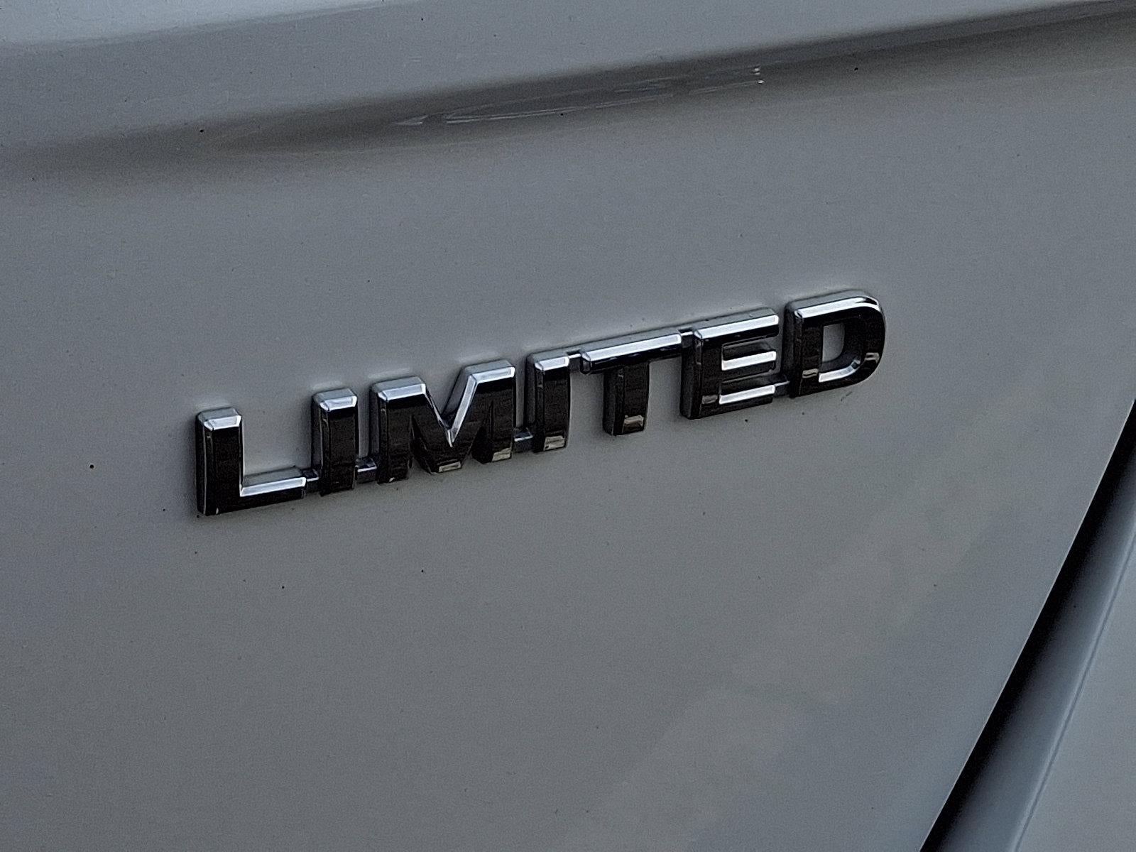 2022 Toyota Prius Prime Limited (Natl)