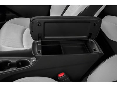 2019 Toyota Prius XLE AWD-e (Natl)