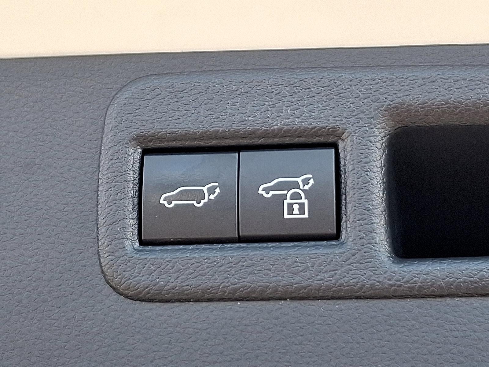 2022 Toyota Venza LE AWD (GS)