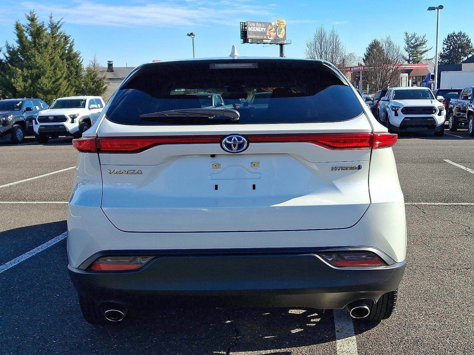 2022 Toyota Venza LE AWD (GS)