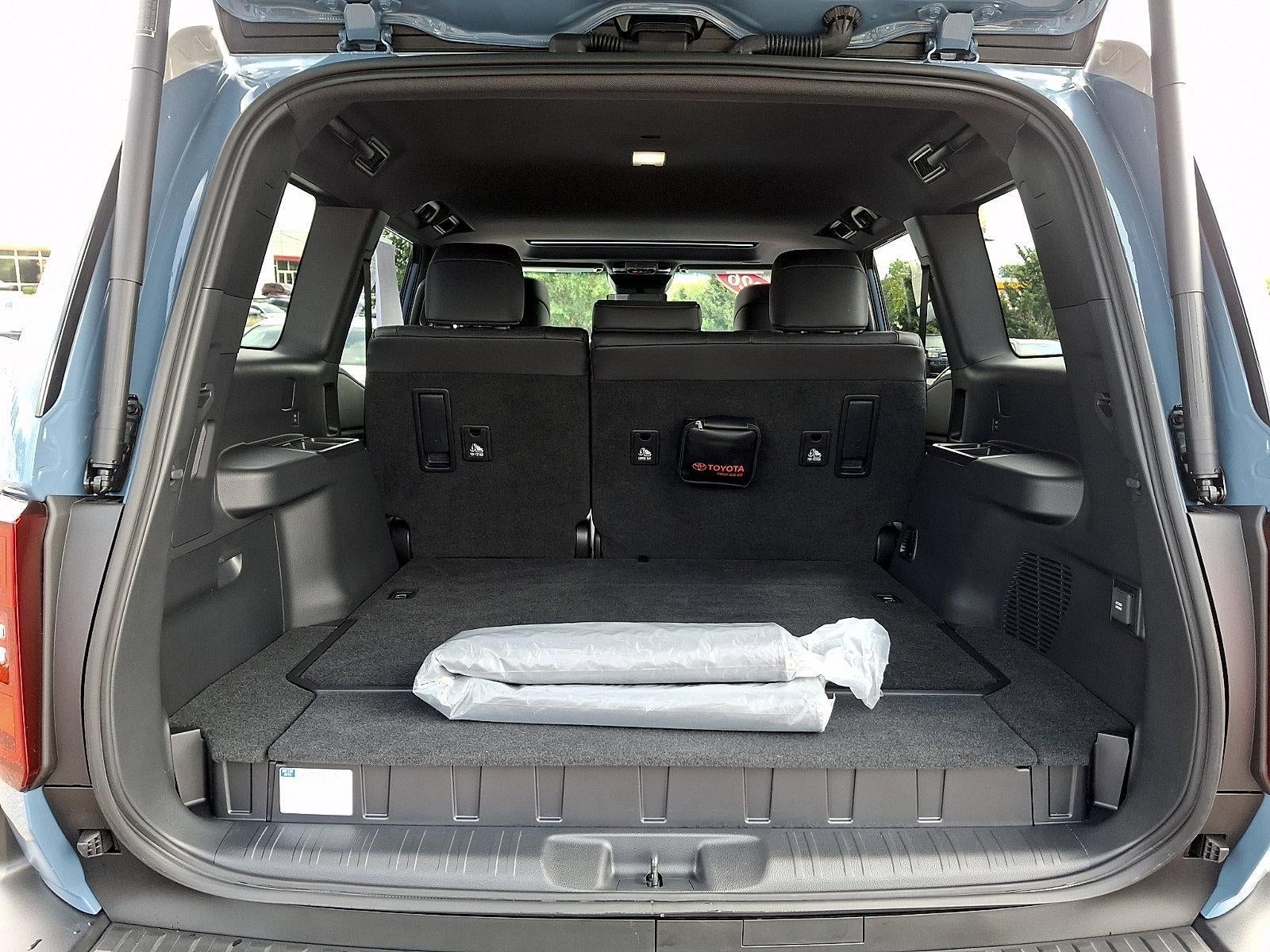 2026 Toyota Land Cruiser 4WD (Natl)