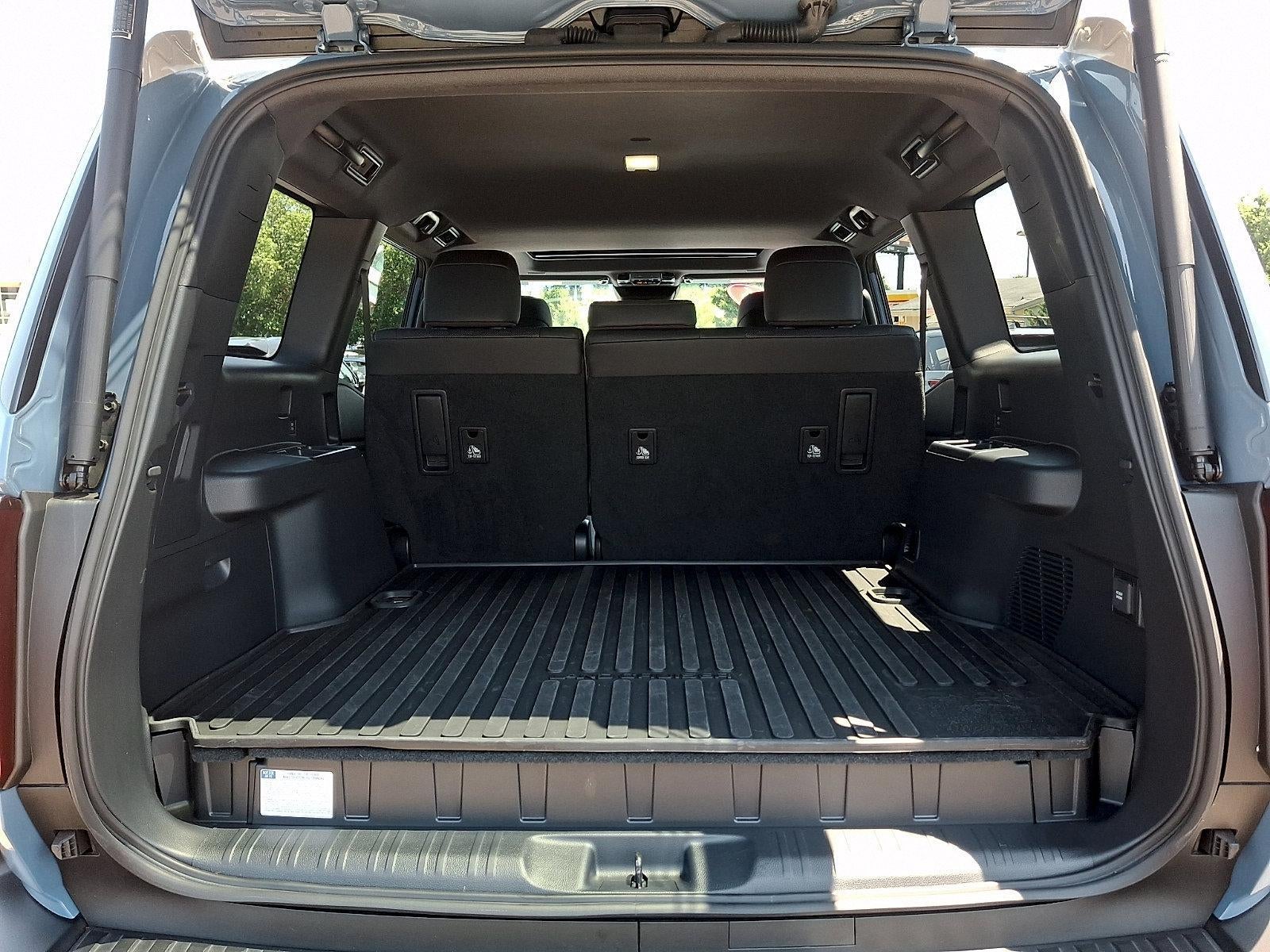2026 Toyota Land Cruiser 4WD (Natl)