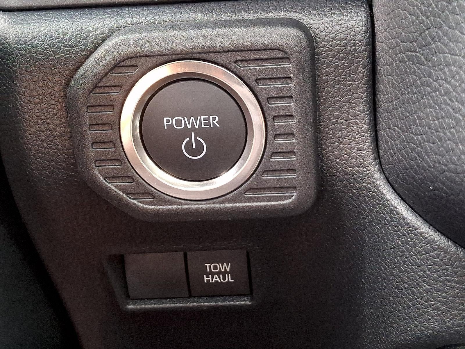 2025 Toyota Land Cruiser 4WD (GS)