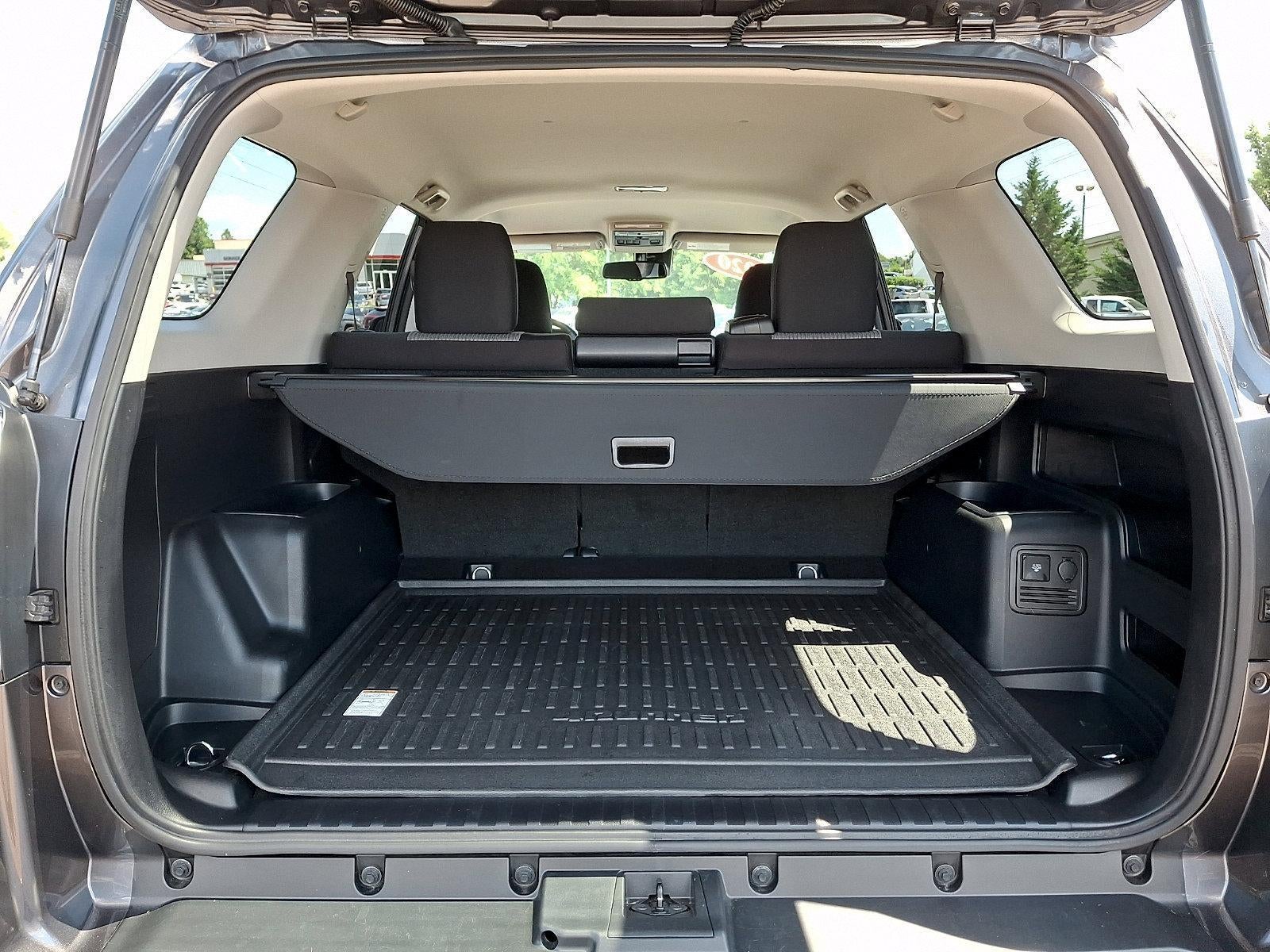 2020 Toyota 4Runner SR5 4WD (Natl)